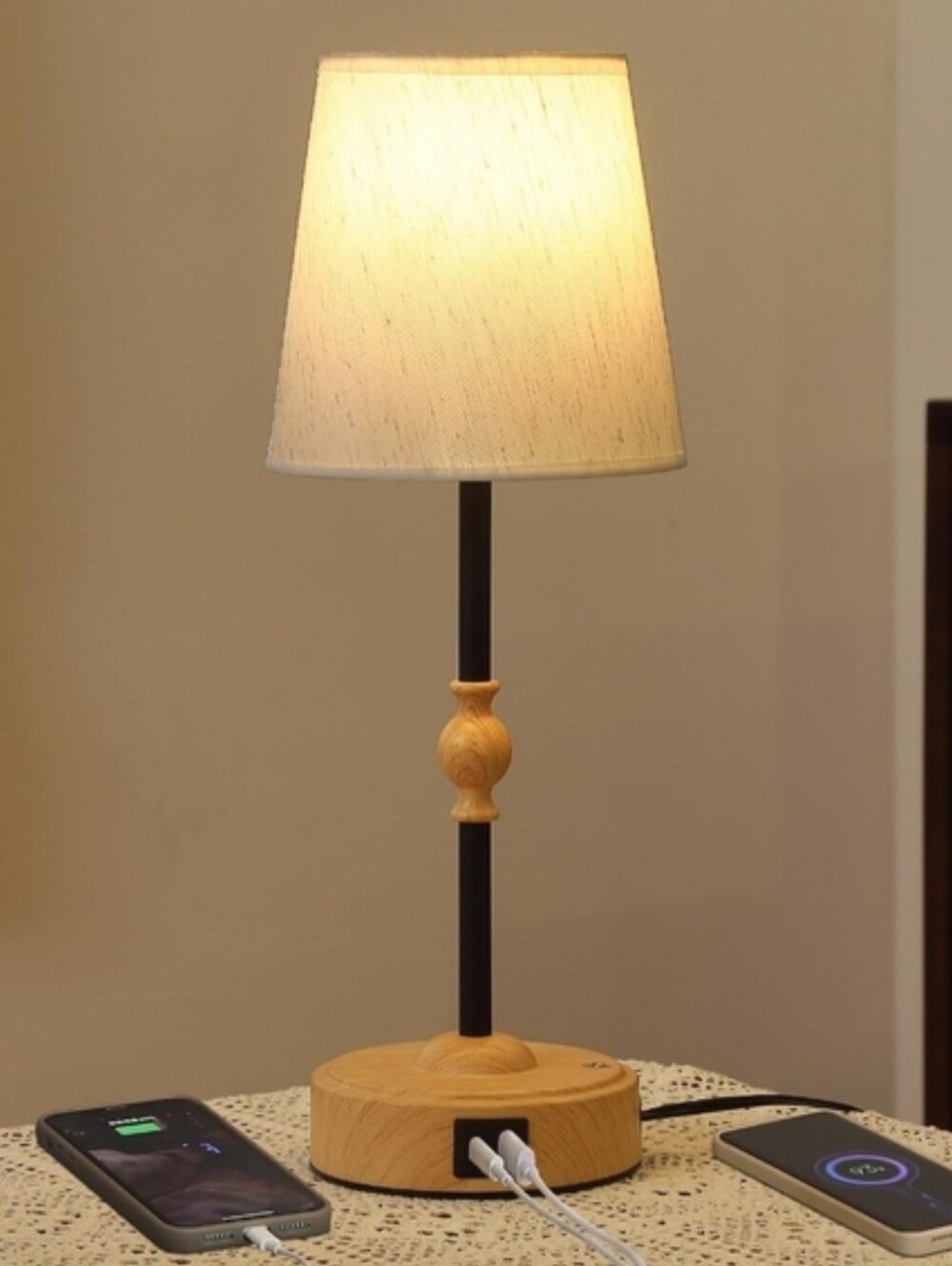 Bedside Table Lamp USB-C & USB-A Charging Ports Linen Shade Wood Look Base NEW